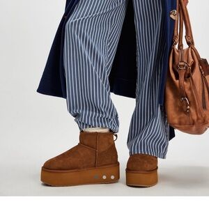 EMU Stinger Micro Platform Boots size 7 chestnut brown